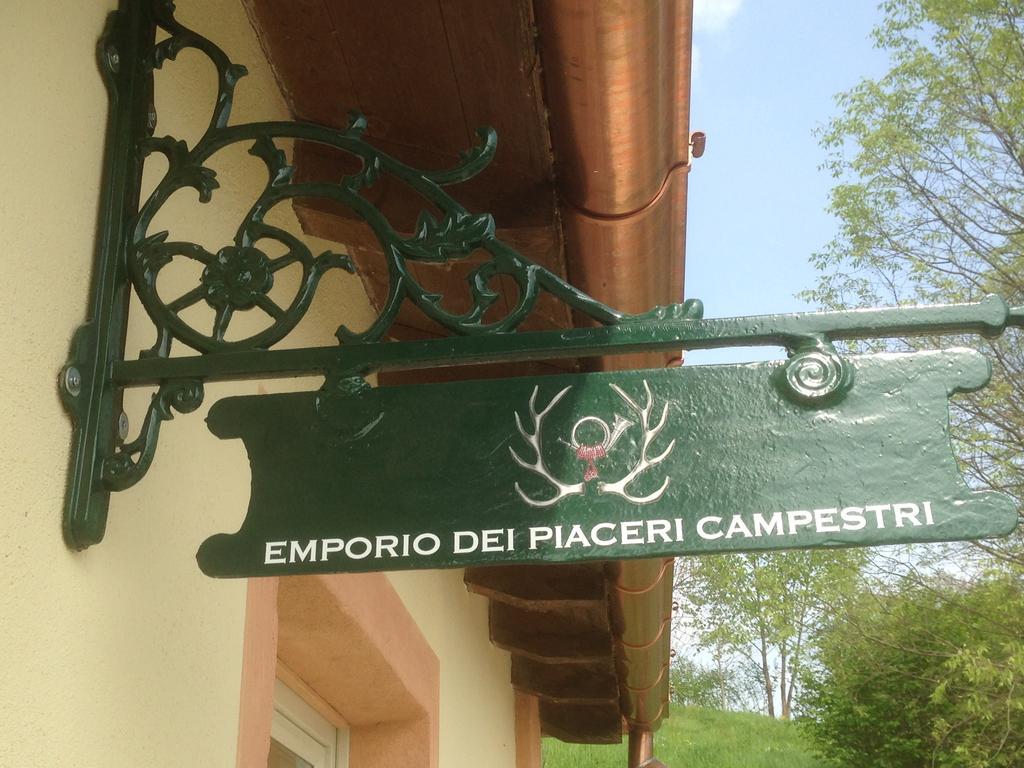 Foresteria Dei Piaceri Campestri Casciago Екстериор снимка