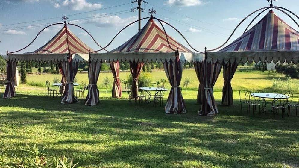 Foresteria Dei Piaceri Campestri Casciago Екстериор снимка